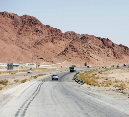 تحويل جزئي لحركة السير على الطريق الصحراوي بسبب أعمال صيانة