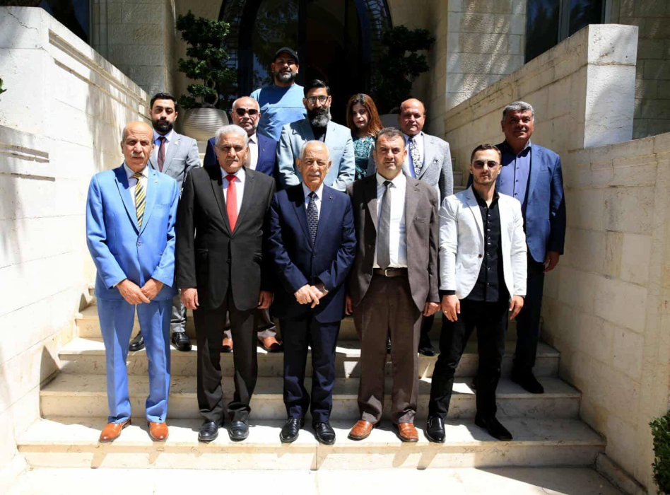 العيسوي يلتقي وفدا من  مؤسسة اربد اجمل للتدريب والتنمية من ضمنه مدير شركة الحوري للحج والعمرة والسياحة والسفر