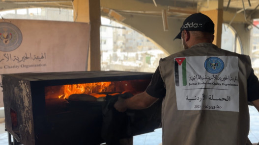 بشكل تجريبي ..الحملة الأردنية تشغل مخبزا  في شمال غزة