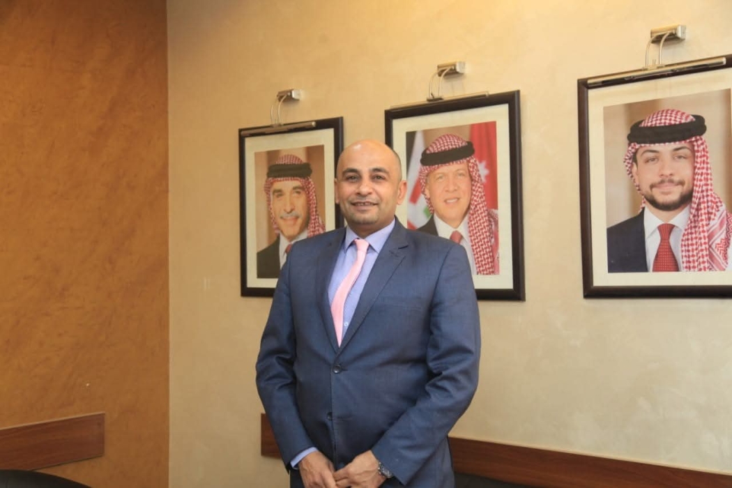 خريجو الشهيد فيصل الثاني يهنئون  زيد  الهباهبة  بتعينه مساعداً لمحافظة جرش