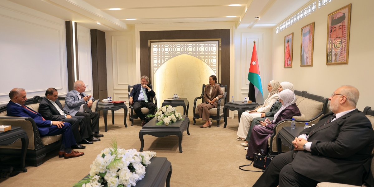الخارجية النيابية تلتقي السفير الاسباني