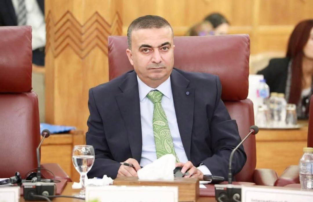 الجبور يهنئ الدكتور عايد المشاقبة بمناسبة ترفيعه وتعيينه مديرًا لدائرة الشؤون القانونية في وزارة الداخلية