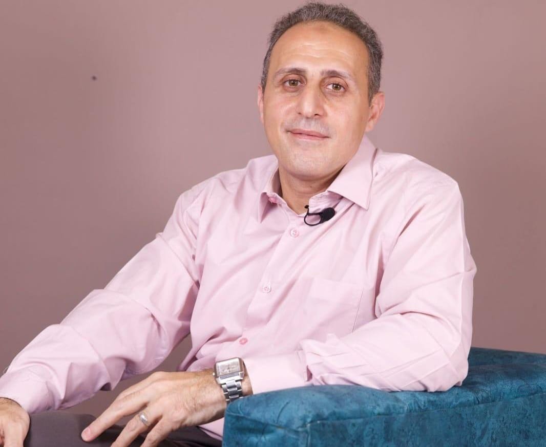 دكتور مصطفى محمود يكشف أسباب نزيف اللثة وطرق الوقاية منه ويحذر من تجاهل الأعراض الخطيرة