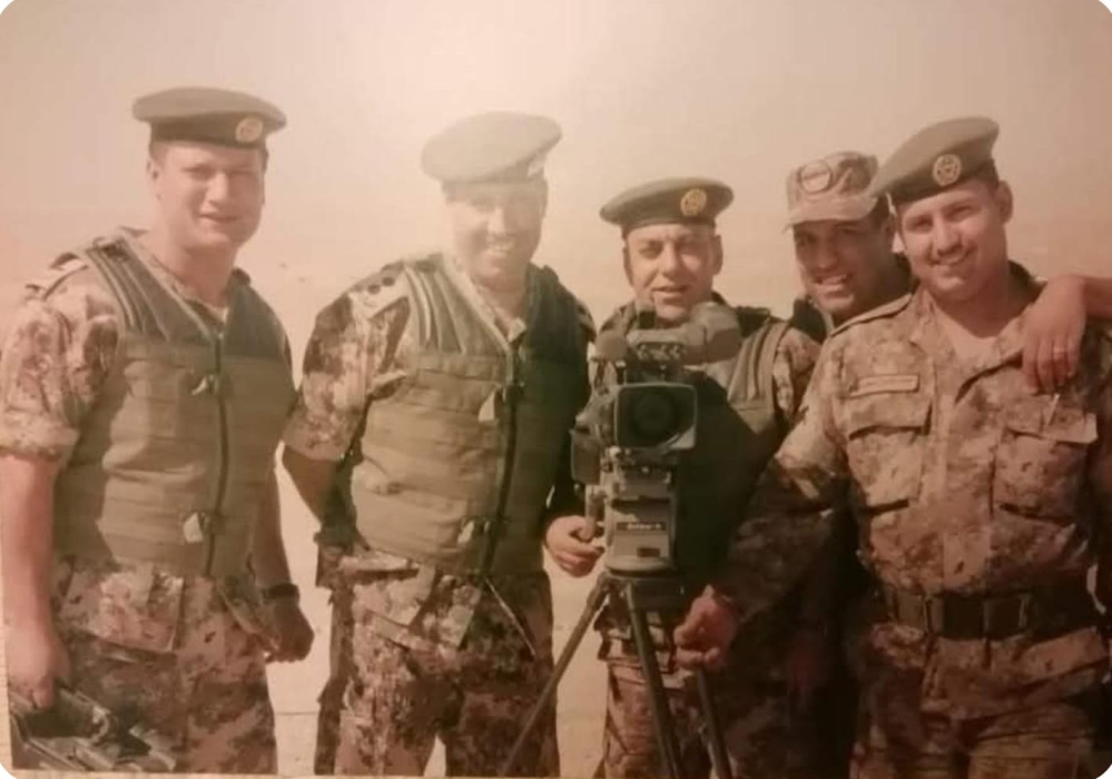 ماهر العدسة وجندي الكاميرا.. مأمون أبو هزيم يوثق تاريخ الجيش العربي بعدسته