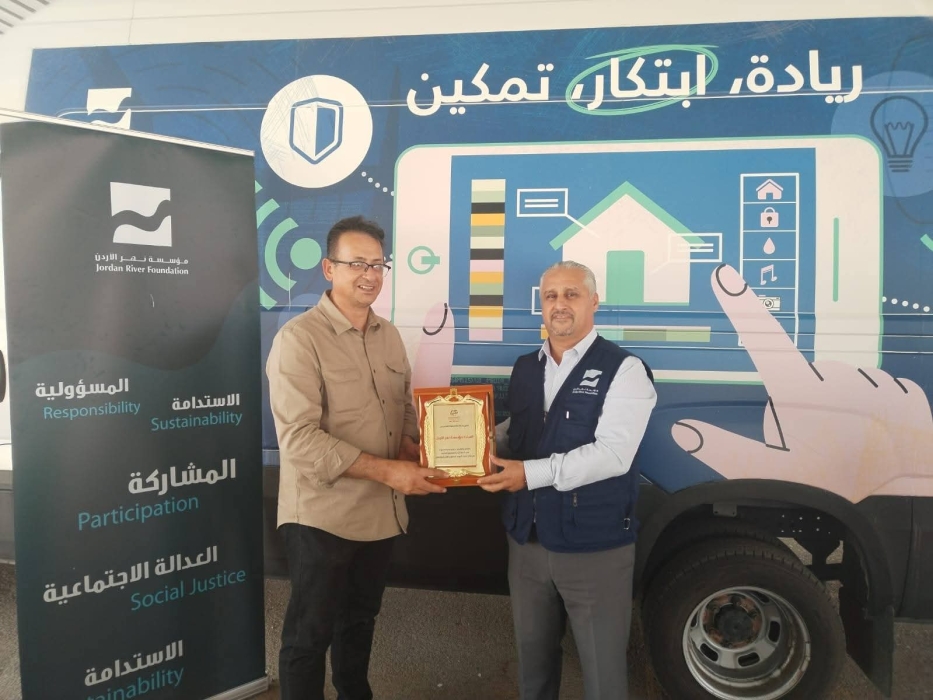 حافلة الريادة والابتكار تصل الشامية لتعزيز مهارات الأطفال والشباب في العقبة