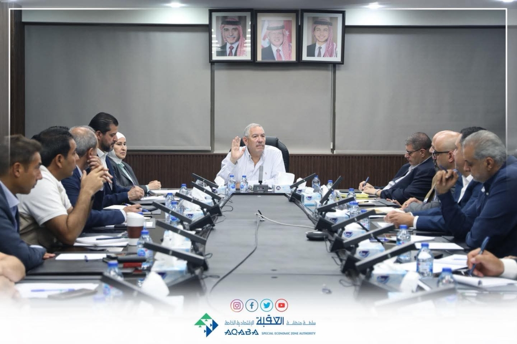 المجالي يؤكد  أهمية تعزيز الأداء ورفع مستوى الخدمات المقدمة للمستثمرين والمواطنين