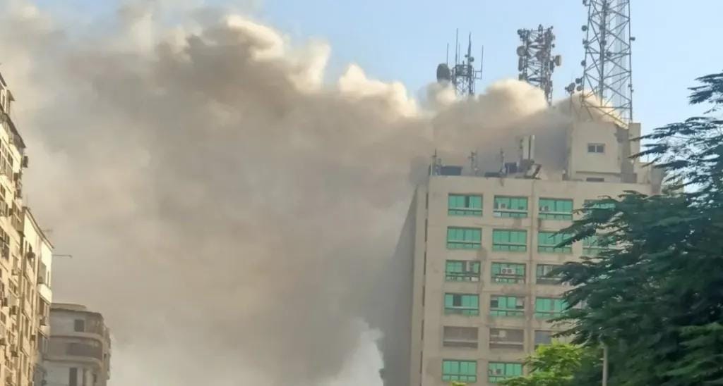 حريق هائل يلتهم سنترال رمسيس بمصر.. اعرف السبب؟