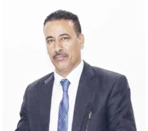 عاطف الهقيش يهنئ شقيقه غالب بتكليفه عضواً في لجنة بلدية أم الرصاص