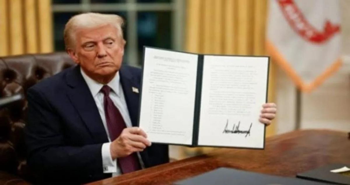 الرئيس الامريكي..يربك الأسواق برسائل متضاربة بشأن الرسوم الجمركية