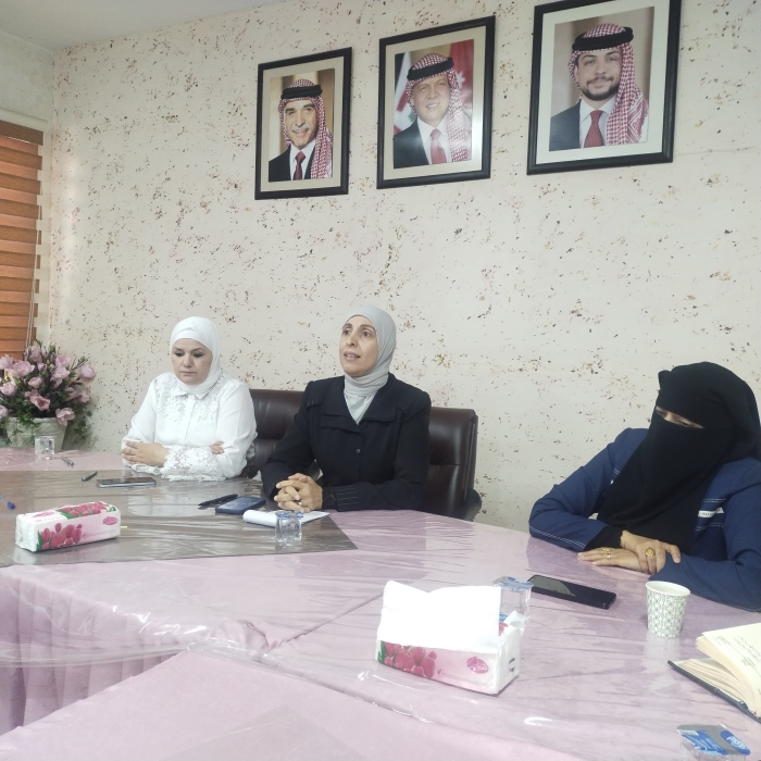 الطهراوي تعقد اجتماعا موسعا لرؤساء الأقسام بالمديرية
