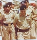 صورة نادرة للملك الحسين والأمير زيد بن شاكر في معرض سلاح المدفعية عام 1984