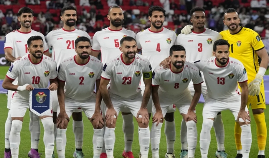 المنتخب الوطني يتراجع مركزين