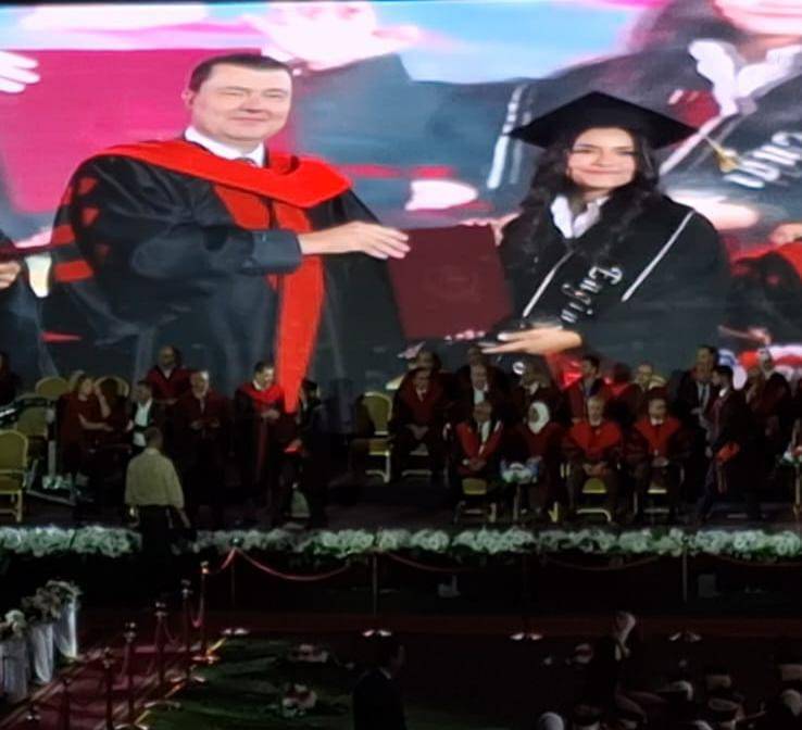 المهندسة جوري الزبن تحتفل بتخرجها من الهاشمية تخصص هندسة صناعية