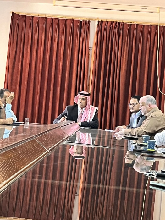رئيس لجنة بلدية السرحان كساب العيسى يلتقي كوادر البلدية ...صور