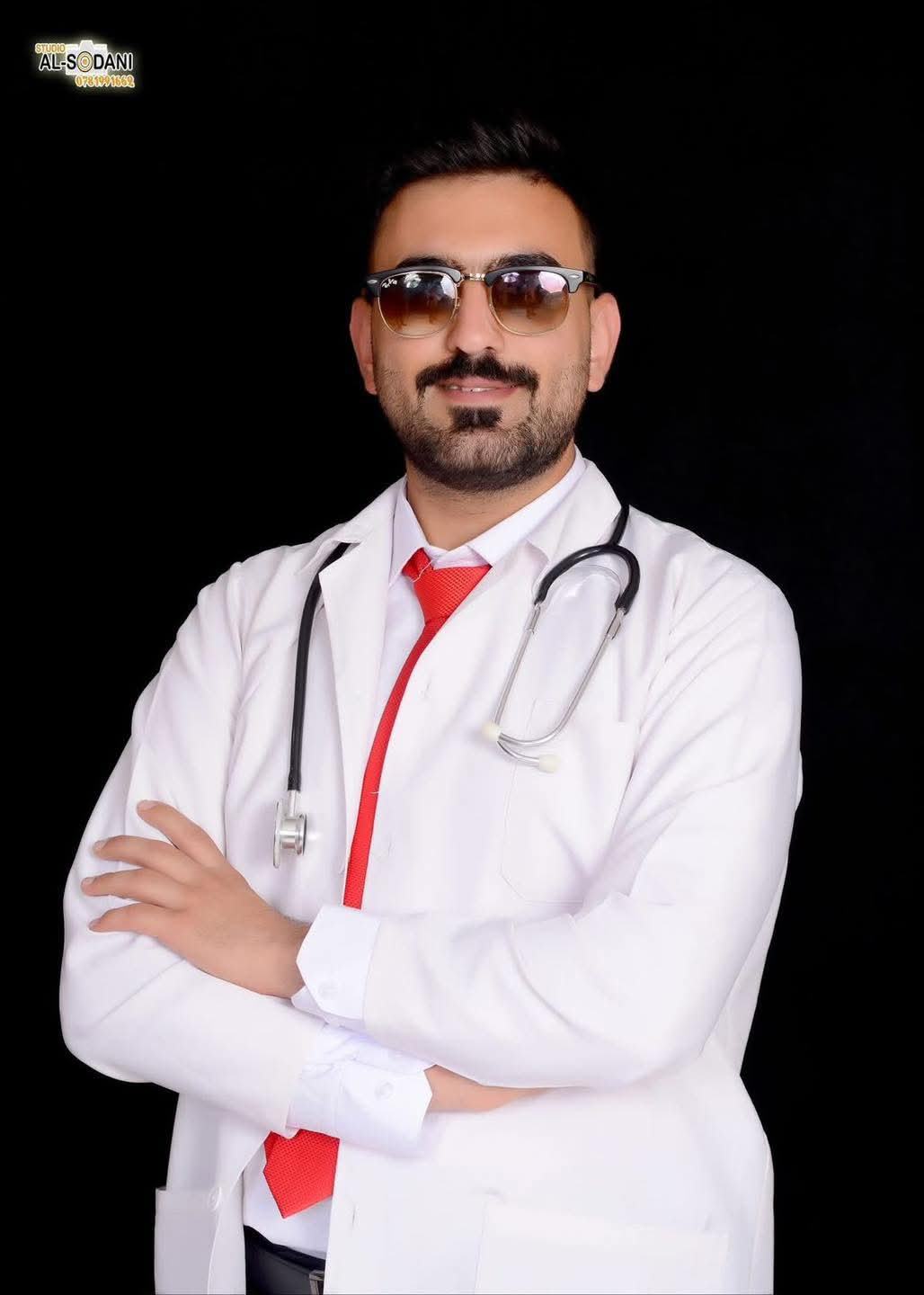 خالد يحيى الزواهرة ينهي دراسة التمريض من الجامعة الهاشمية بتقدير جيد جدًا