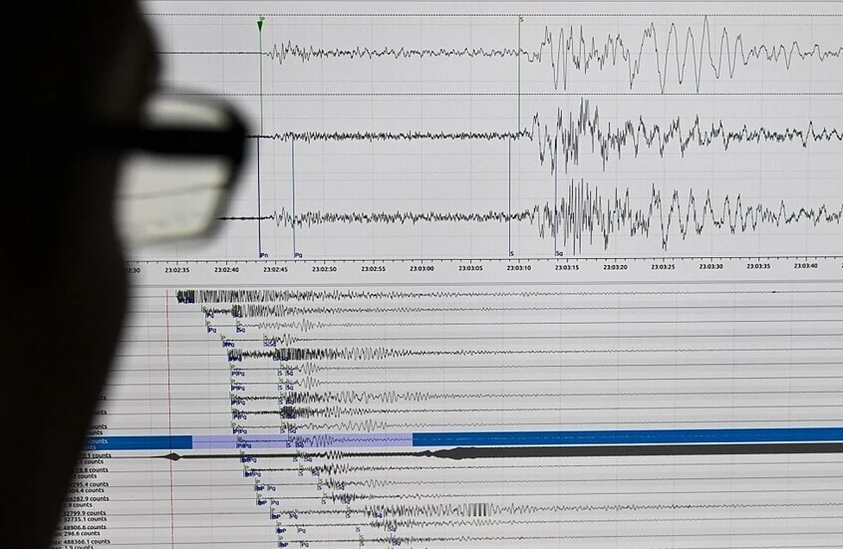 زلزال بقوة 4.4 درجات يضرب سواحل جزر الكوريل الجنوبية في المحيط الهادئ