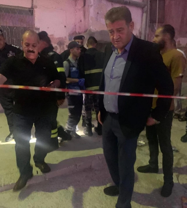 إعادة سكان بناية تم إخلاؤها في إربد شريطة إزالة بناء إضافي على السطح