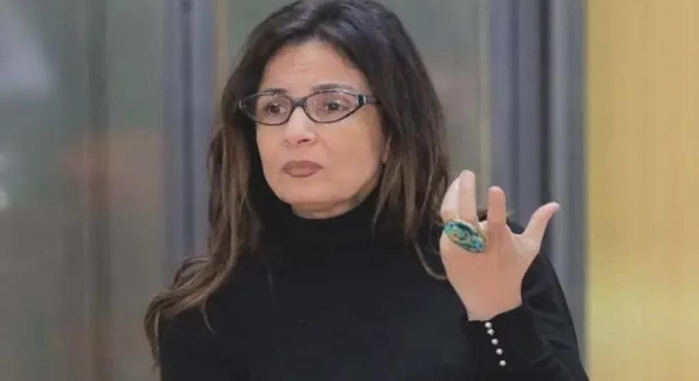 تقديرًا لمسيرتها.. الرئيس الفرنسي يمنح النائبة جيهان زكي وسام ”جوقة الشرف”