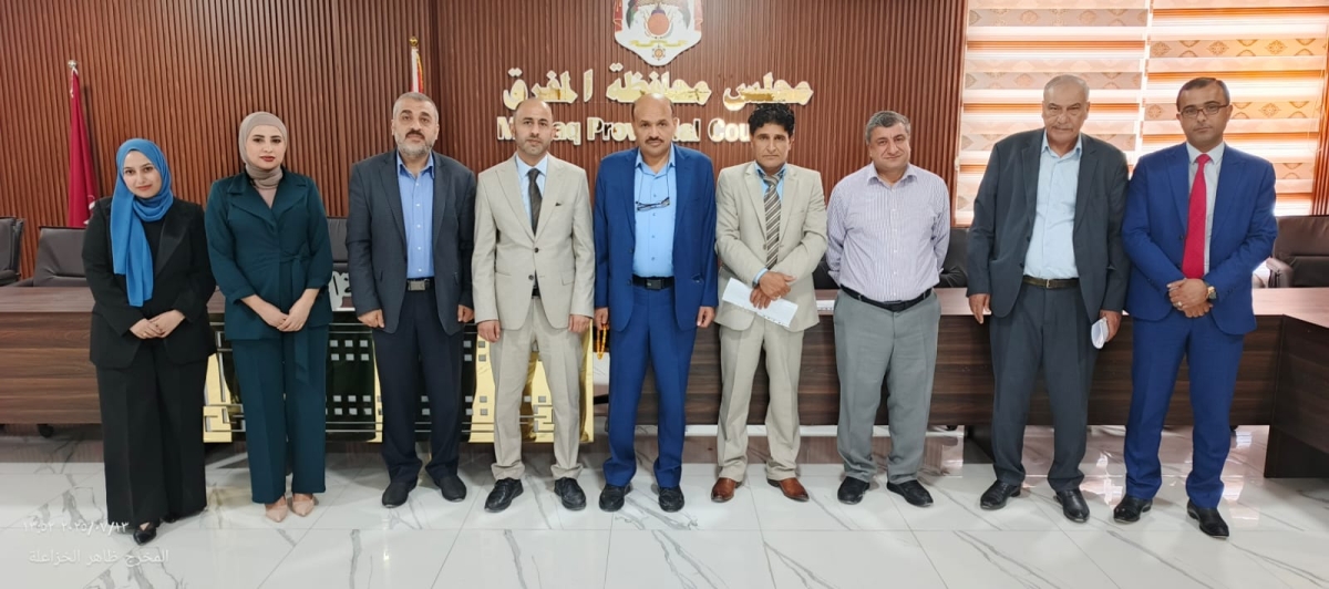 رئيس وأعضاء لجنة مجلس محافظة المفرق يؤدون اليمين ويباشرون أعمالهم بتشكيل اللجان الرئيسية