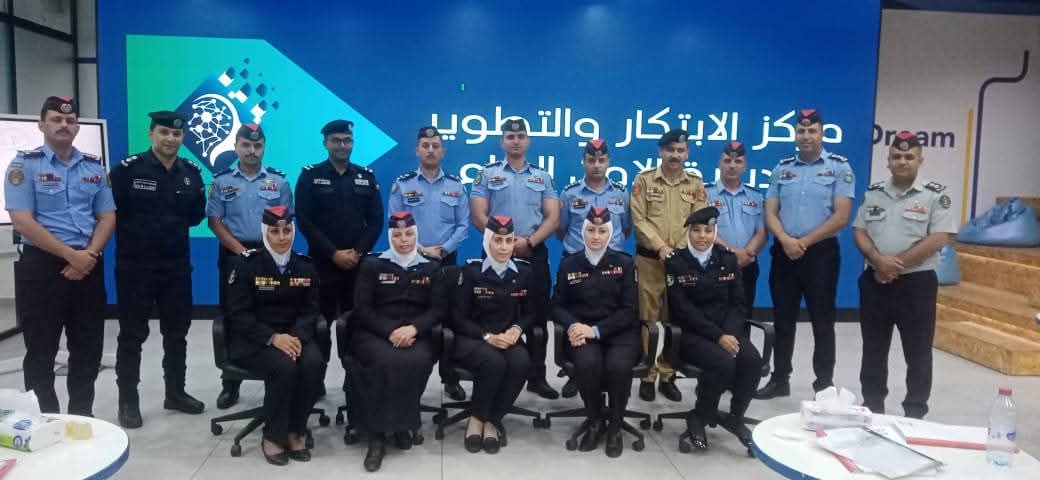 تنفيذ زيارتين للمشاركين في دورة القيادة الصغرى إلى مديرية العمليات والسيطرة ومركز الإبتكار والتطوير