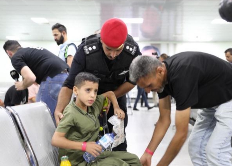 غزيون مشمولون بمكرمة “الممر الطبي الأردني”: الحلم أصبح حقيقة في أردن الهاشميين