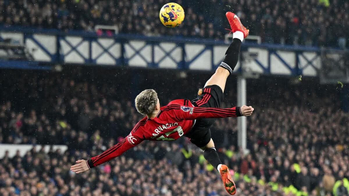 غارناتشو يرفض عروض أوروبا ويتمسك بالبقاء في الدوري الإنكليزي