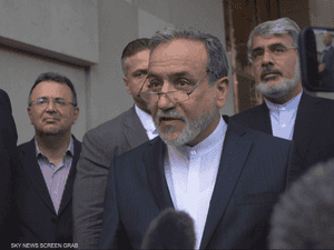 وكالة: إيران قد تجري محادثات نووية مع الترويكا الأوروبية