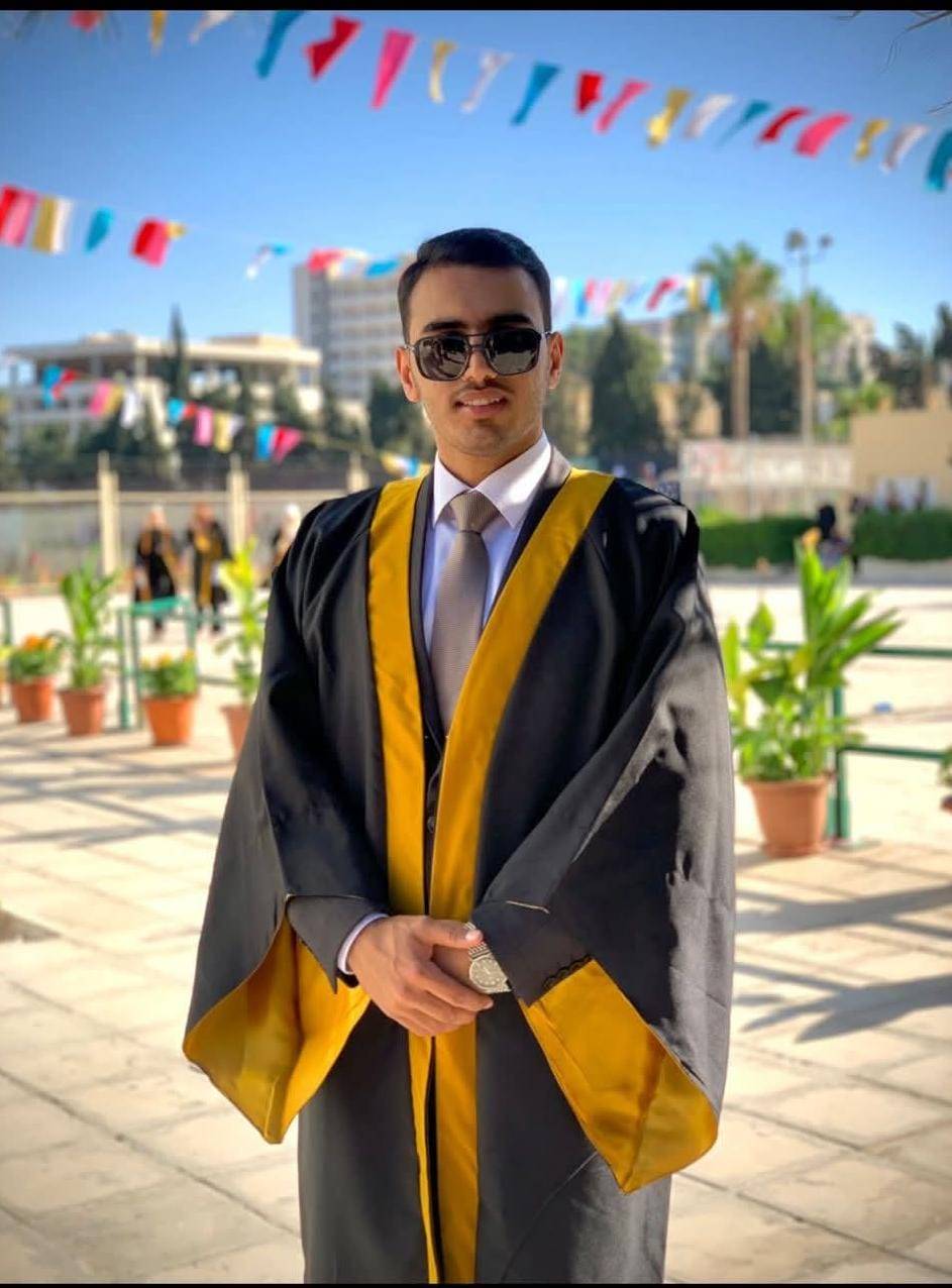 ليث خالد الزواهرة ينال درجة الدبلوم العالي في القانون والأعمال من جامعة عجلون الوطنية