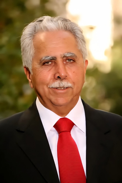 الوزير الأسبق الدكتور عبدالرزاق طبيشات في ذمة الله