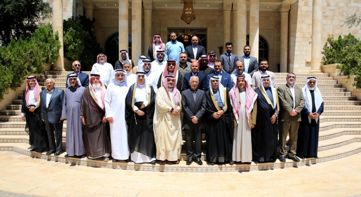 رئيس الديوان الملكي يلتقي وفدا من وجهاء ومخاتير منطقة النصر...صور