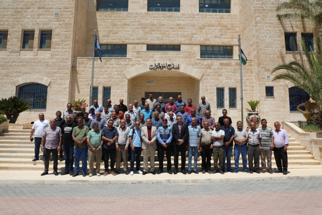 جامعة الزرقاء تختتم دورة تأهيل العاملين في مجال النقل الجامعي
