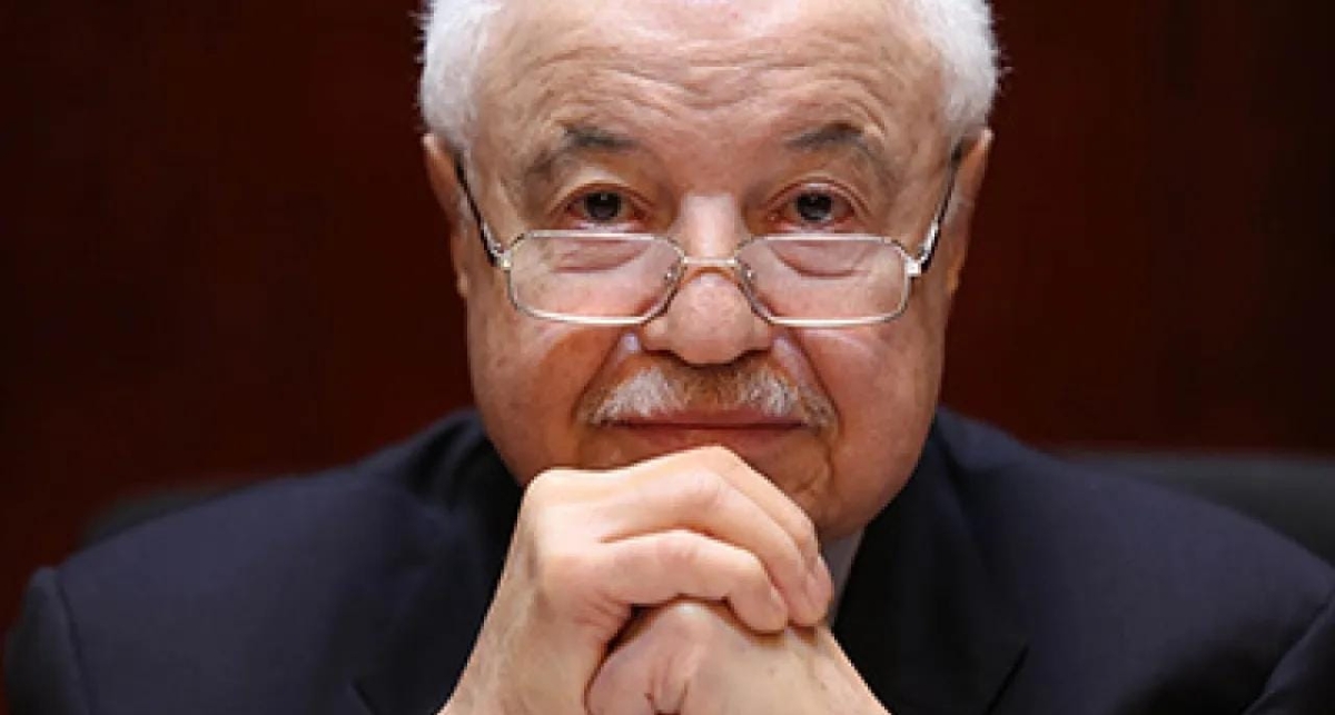 وزير المالية السوري يوقف تجديد ترخيص شركة طلال أبو غزالة وشركاه حتى إشعار آخر