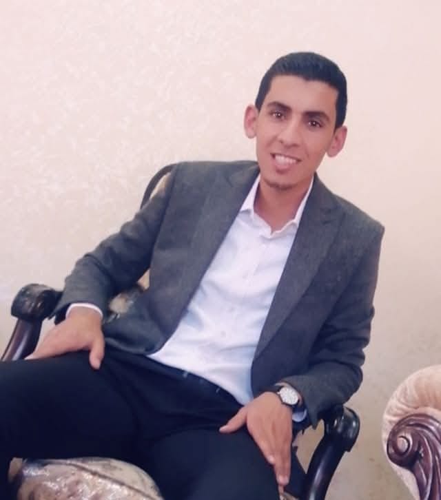 الحمايدة يهنئ معتصم شديفات بمناسبة الترفيع.