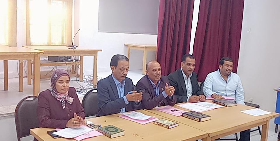 مدير تربية الموقر يلتقي رؤساء قاعات امتحانات الثانوية العامة لطلبة الصف الحادي عشر ومساعديهم