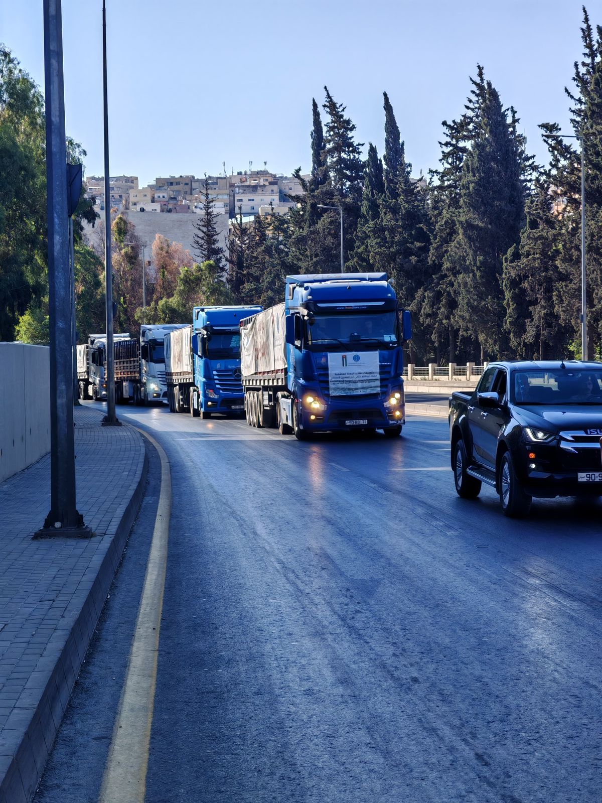 الأردن يرسل قوافل الخير إلى غزة... ومبادرة فجرية لدعاء النصر والفرج