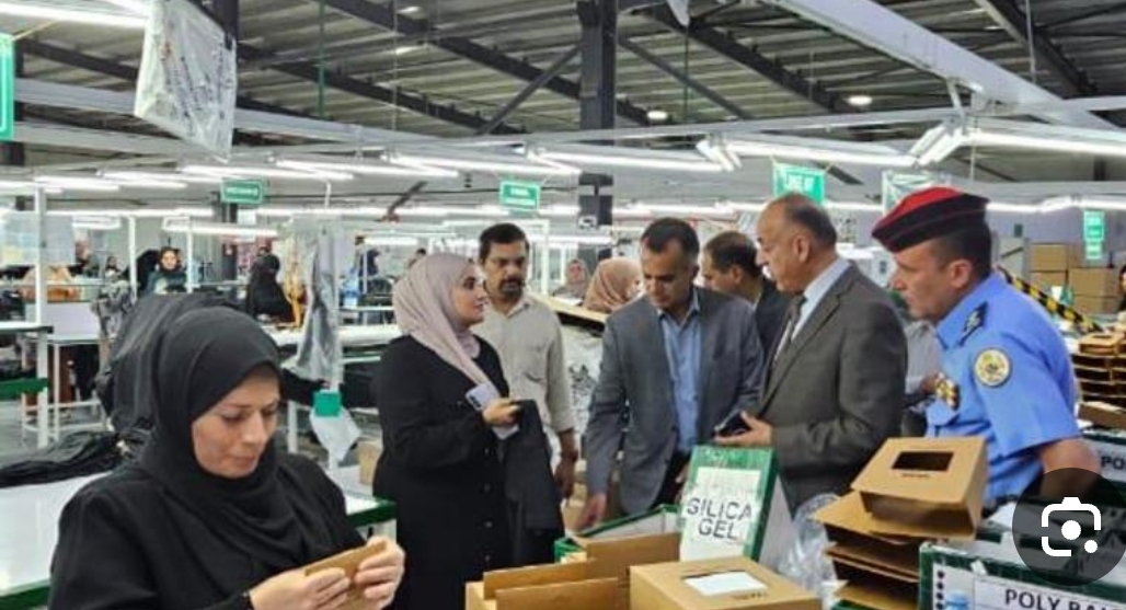 محافظ الطفيلة يطلع على إجراءات توسعة مصنع جرش للأزياء في الحسا