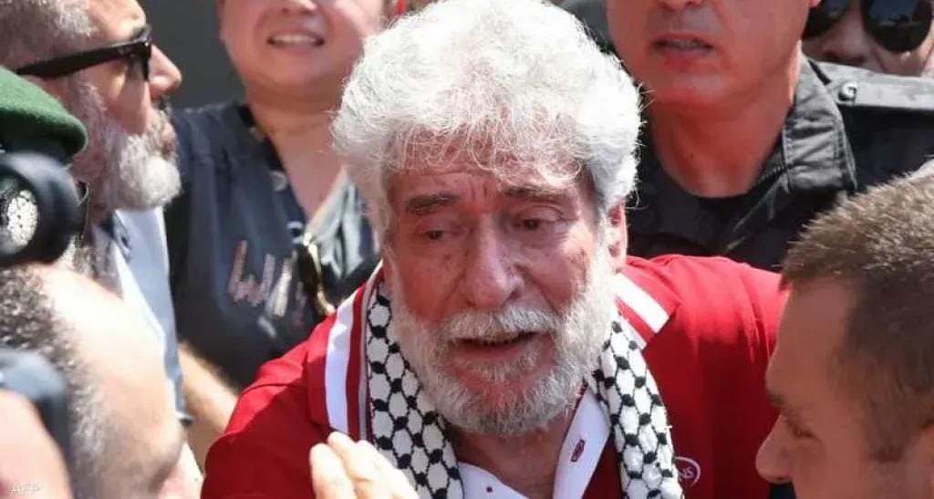 جورج عبد الله يعود إلى لبنان بعد 40 عامًا من السجن في فرنسا بتهم اغتيال دبلوماسيين