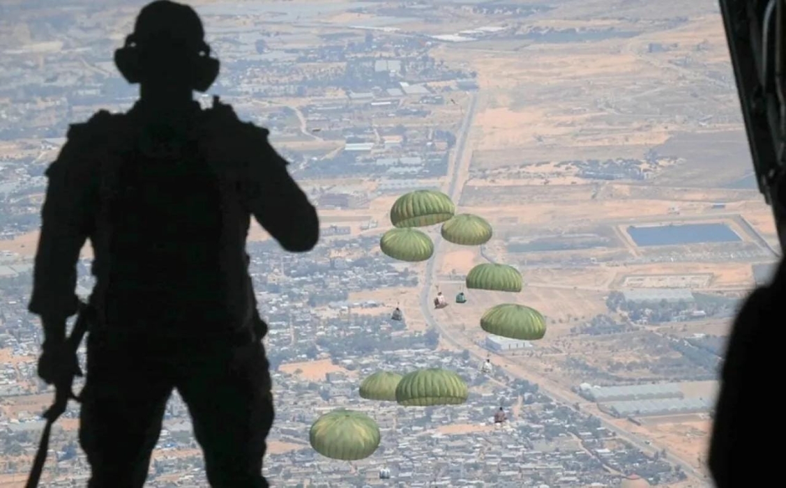 بالتعاون مع الاردن .. بريطانيا تخطط لإنزال مساعدات جوا لقطاع غزة