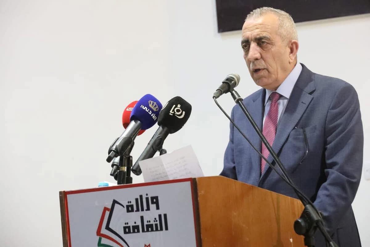 مصطفى الرواشدة... وزير الثقافة وأيقونة مهرجان جرش