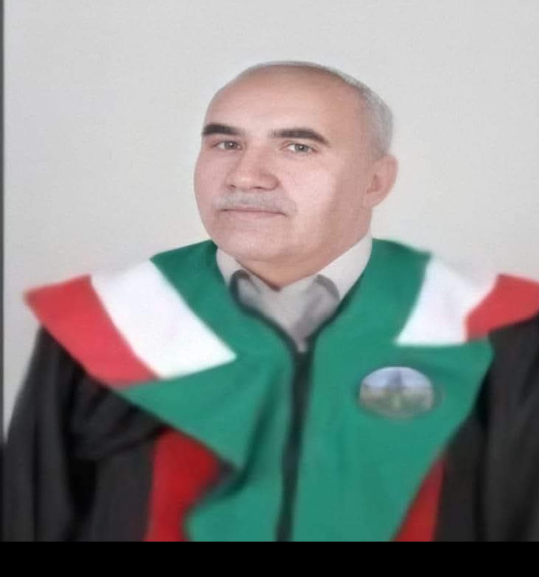الدكتور فتحي شديفات ومساق الأدب العباسي: بصمة لا تُنسى في قسم اللغة العربية بجامعة الزرقاء