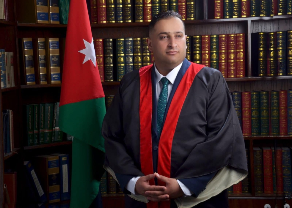 مبارك لـ زيد عبدالله الشرايعه درجة الدكتوراه في العلاقات الدولية والدبلوماسية