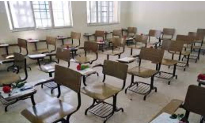 أبو ميالة تتفقد مراكز امتحانات الثانوية العامة للصف الحادي عشر المسار الأكاديمي