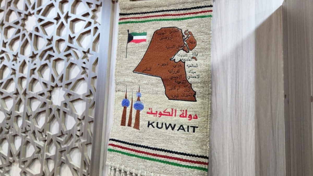 معرض السفارات يجمع ثقافات العالم في مهرجان جرش 39