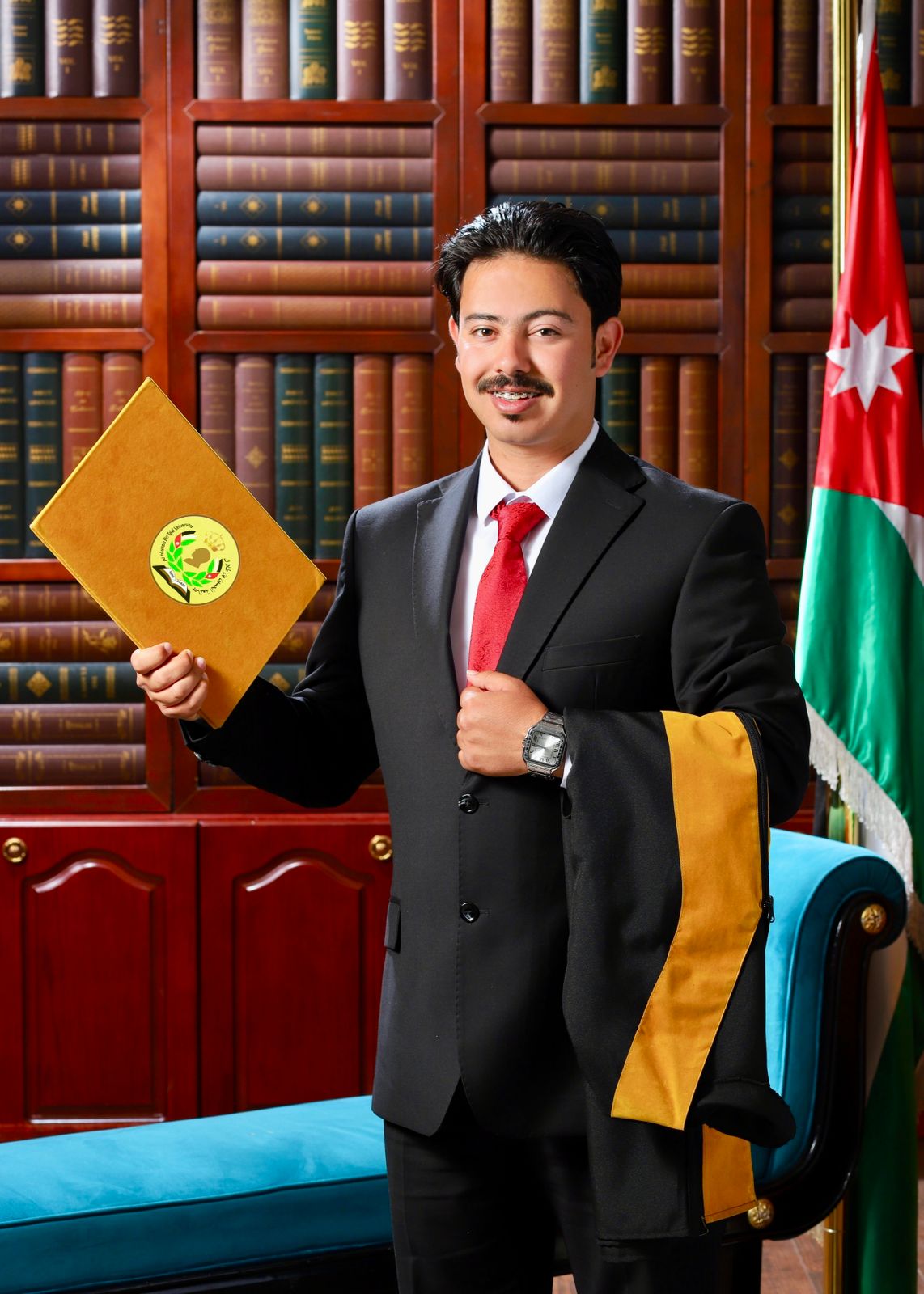 نبارك للمهندس عمار قريفان العودات  تخرجة من جامعة الحسين
