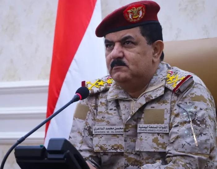 طعنة أمريكية غادرة للشرعية اليمنية.. الكشف رسميًا عن خطة عسكرية مشتركة مع بريطانيا والسعودية والإمارات لإجتثاث الحوثي