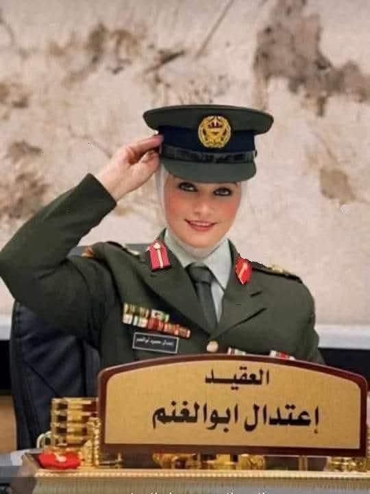 العقيد اعتدال أبو الغنم تتسلم رئاسة شعبة التمريض والمهن الطبية في مركز الملكة علياء