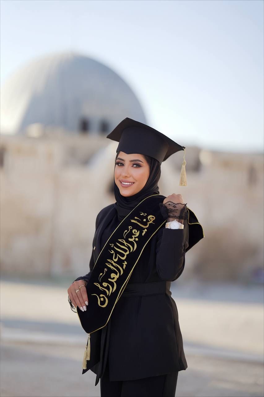 تهنئة بتخرج هنا عبدالله العدوان من جامعة العلوم الإسلاميّة العالمية