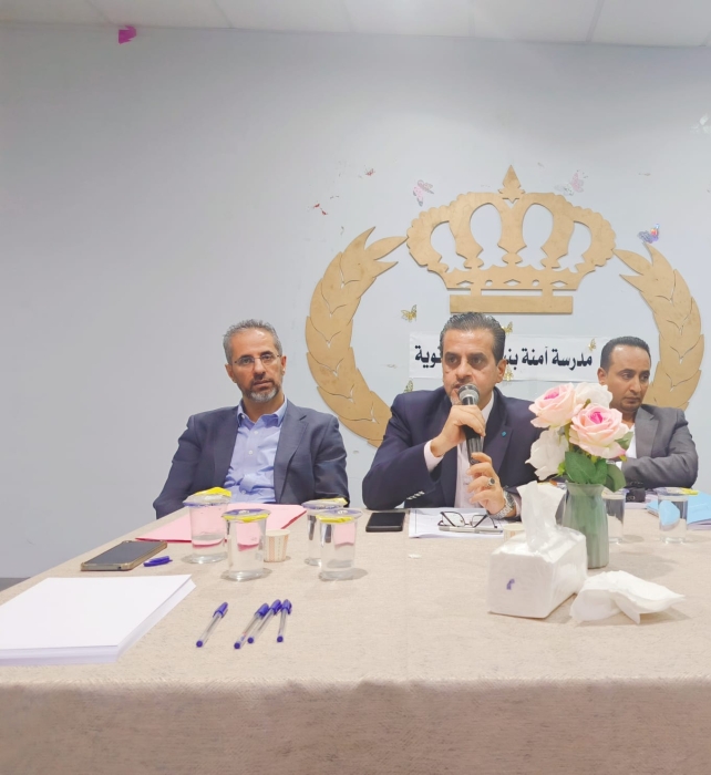 الزيود يعقد اجتماع رؤساء القاعات لامتحانات الثانوية العامة الحادي عشر