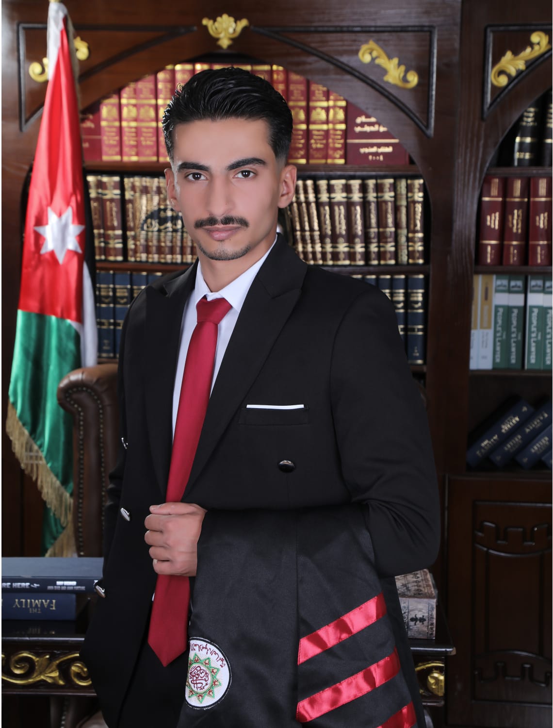 اسامة المرزوق الدعجة ينال البكالوريوس في الإرشاد والصحة النفسية