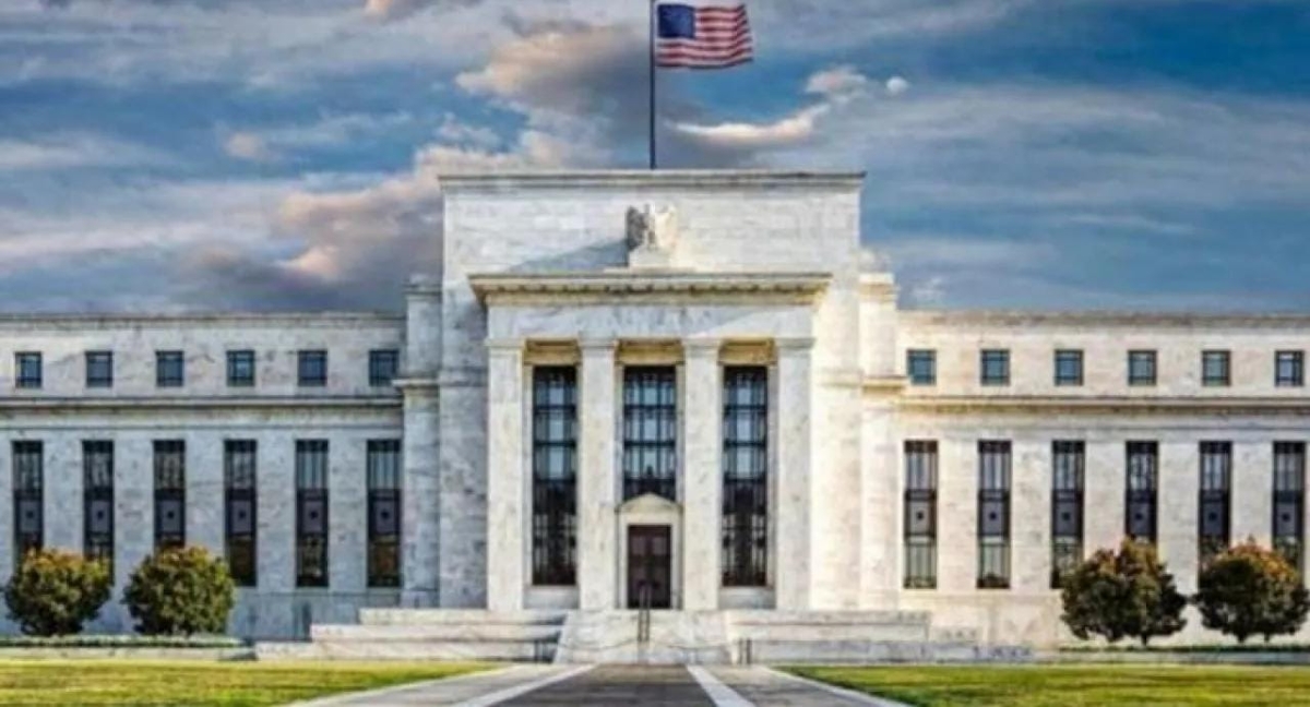 الفيدرالي الأمريكي يثبّت سعر الفائدة للمرة الخامسة في 2025